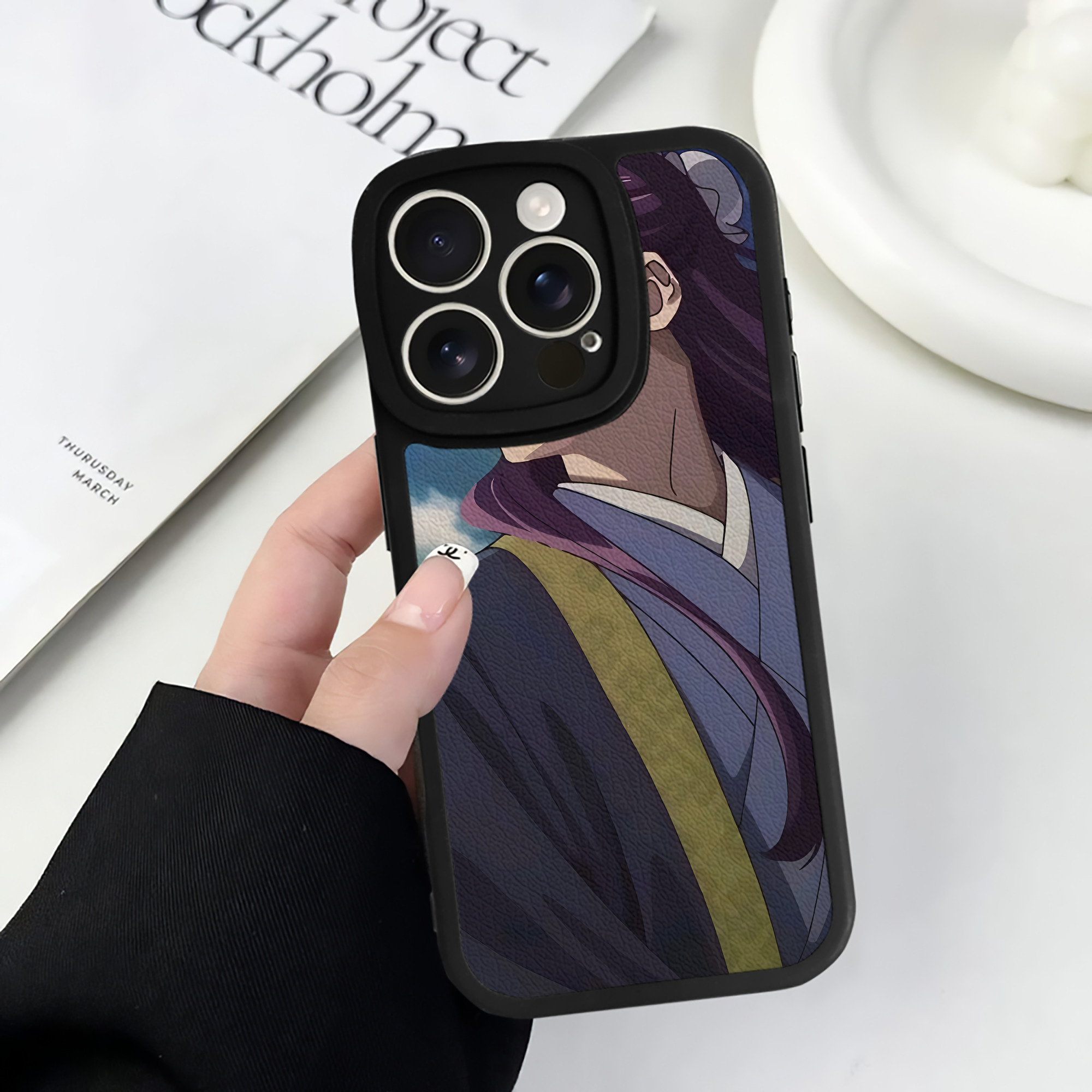 薬屋のひとりごと The Apothecary Diaries 【iPhone 16シリーズ対応】シリコンスマホケース（レザー調） 材質：シリコン